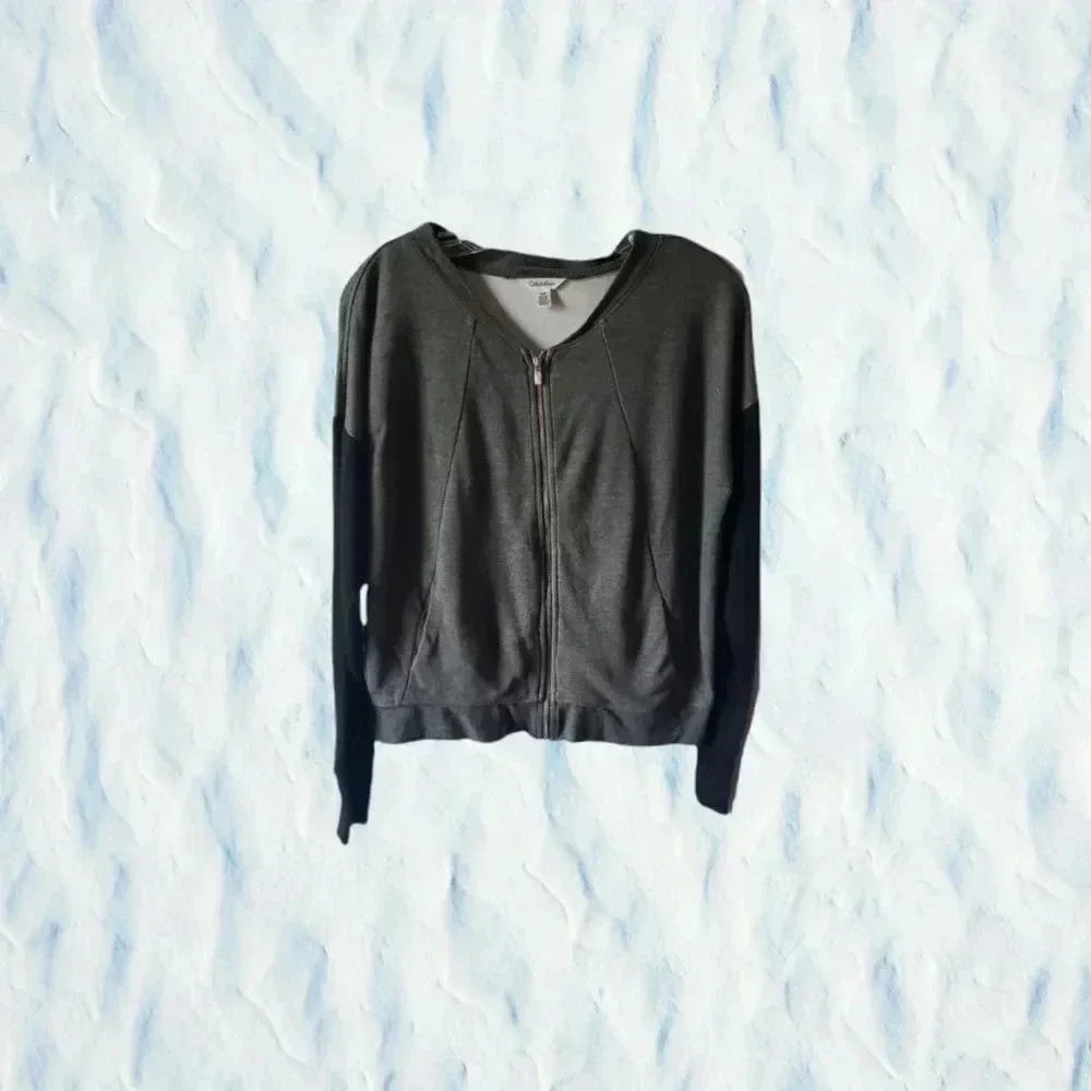 -Calvin klein full zip jacket gray/blk color block size S